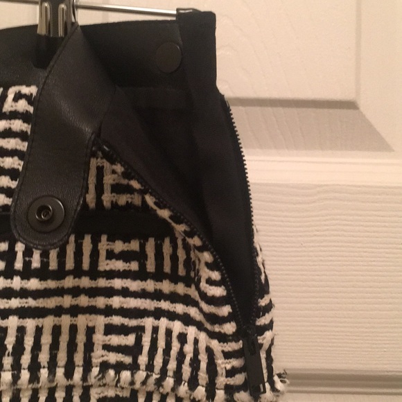 🆕Proenza Schouler boucle basket tweed shorts - Picture 5 of 5